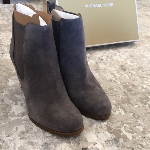 Michael Kors Lottie bootie 7 NEW London grey - Picture 3 of 6